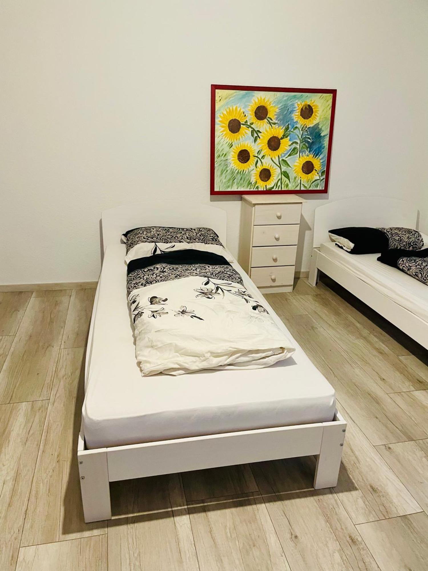 Suesses Apartment Am Klinikum In Solingen Extérieur photo